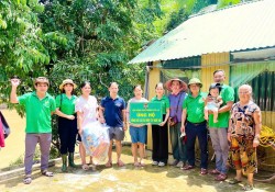 Trao yên thương đến đồng đến nhân dân miền tây Nghệ An