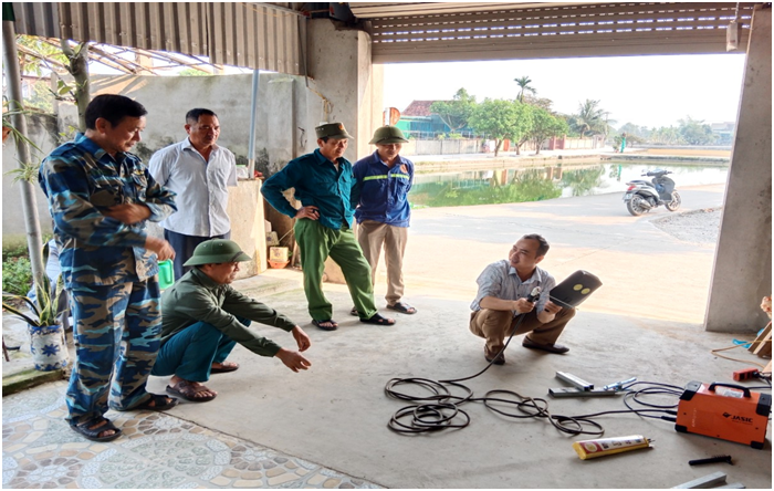 hoi nong dan xa mo lop dao tao nghe ngan han cho lao dong nong thon