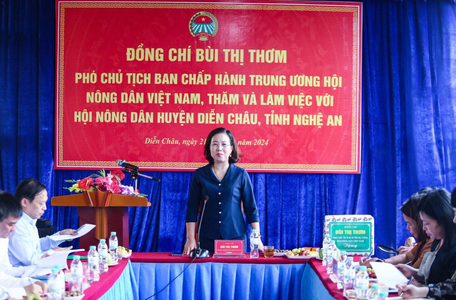 anh chi thom