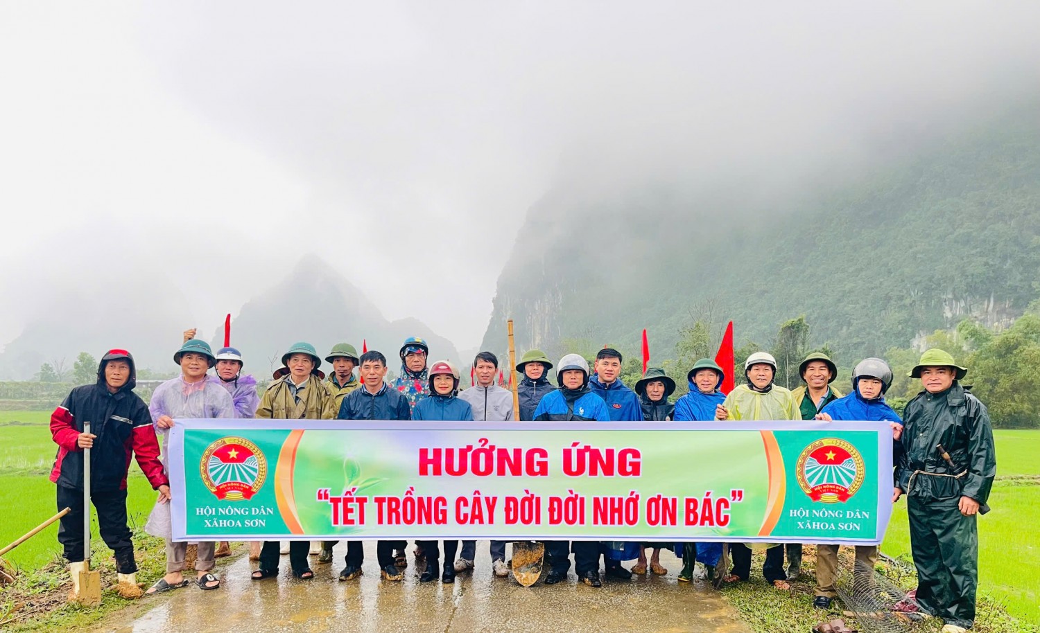 nong dan hoa son ra quan trong hang cay nong dan on bac 1