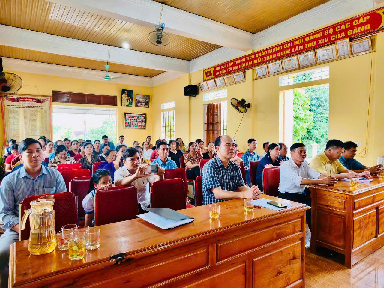 dai bieu tham du le ra mat